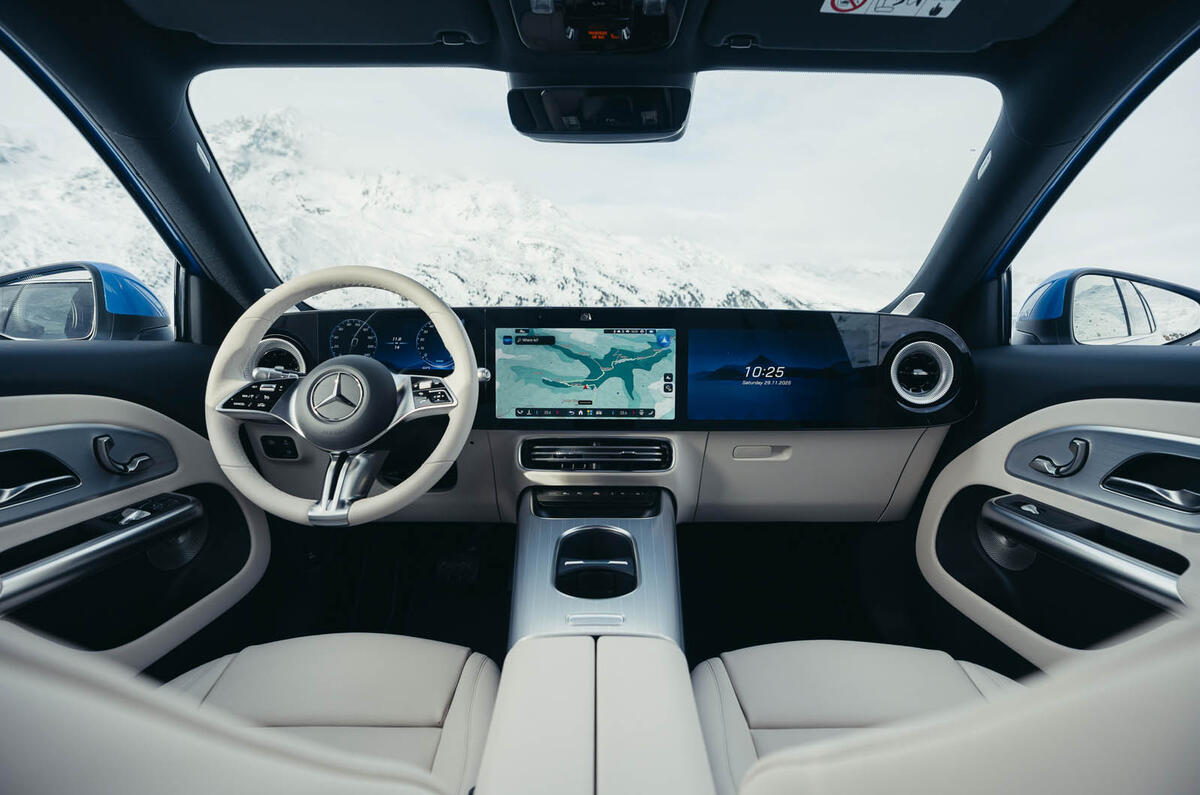 Front interior of the new Mercedes-Benz EQB