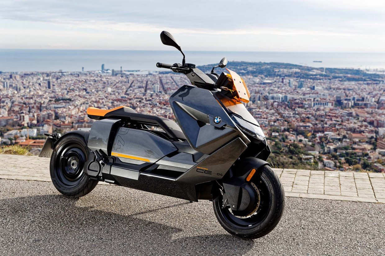 Mentalt intelligens Zoologisk have BMW CE 04 electric scooter review | Move Electric