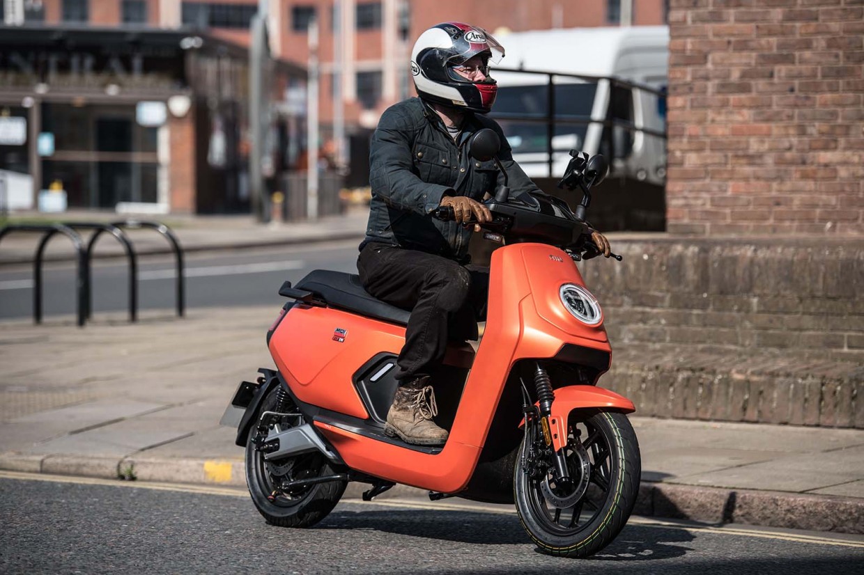 Maldito tobillo En consecuencia Niu MQi GT Evo electric scooter review | Move Electric
