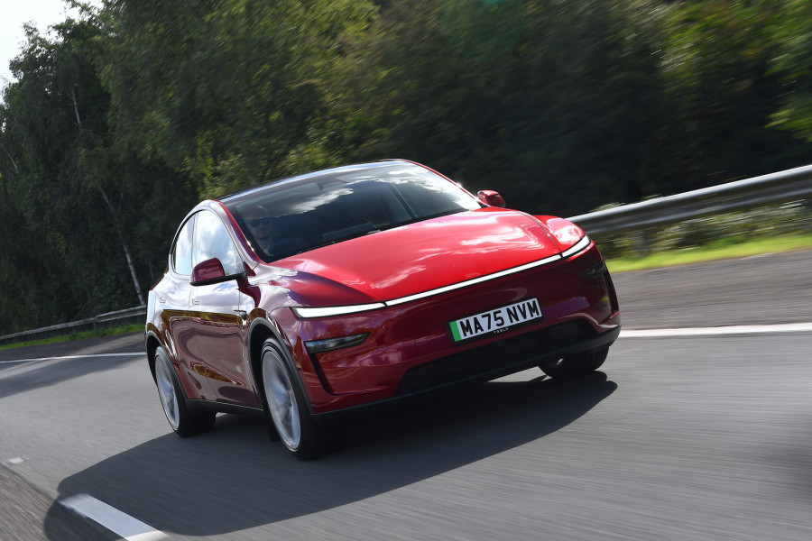 Tesla Model Y (2025)