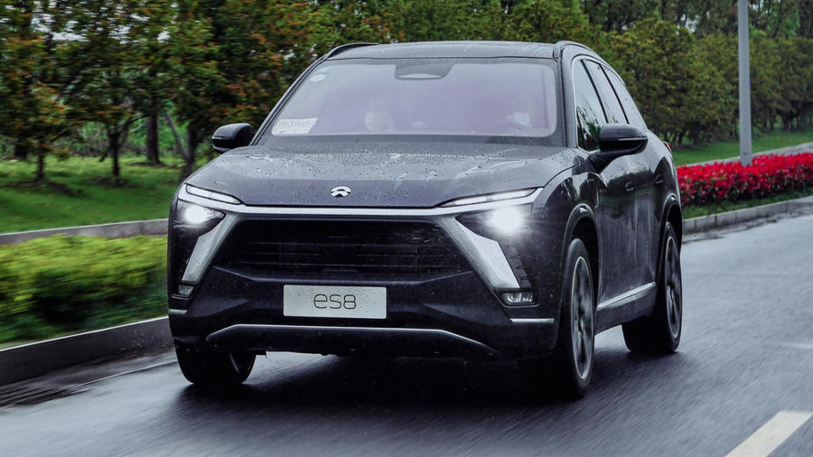 23. Nio ES8 - 100 kWh