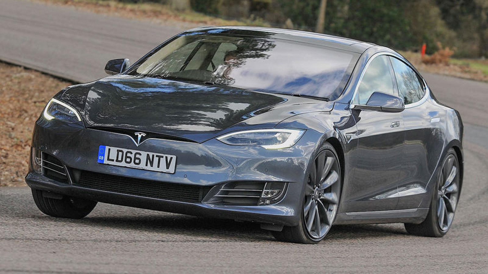 25=. Tesla Model S - 95kWh