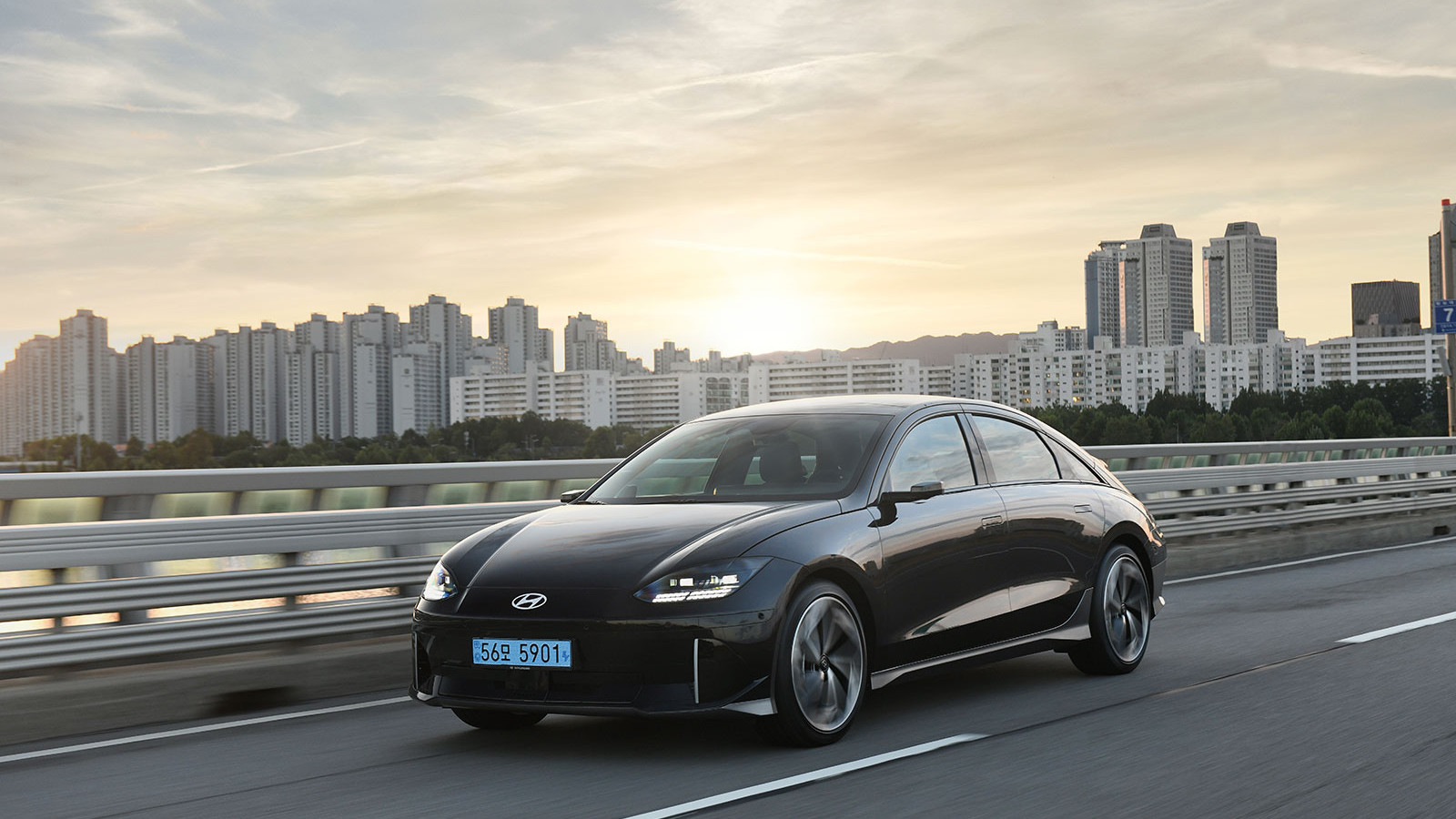Hyundai Ioniq 6