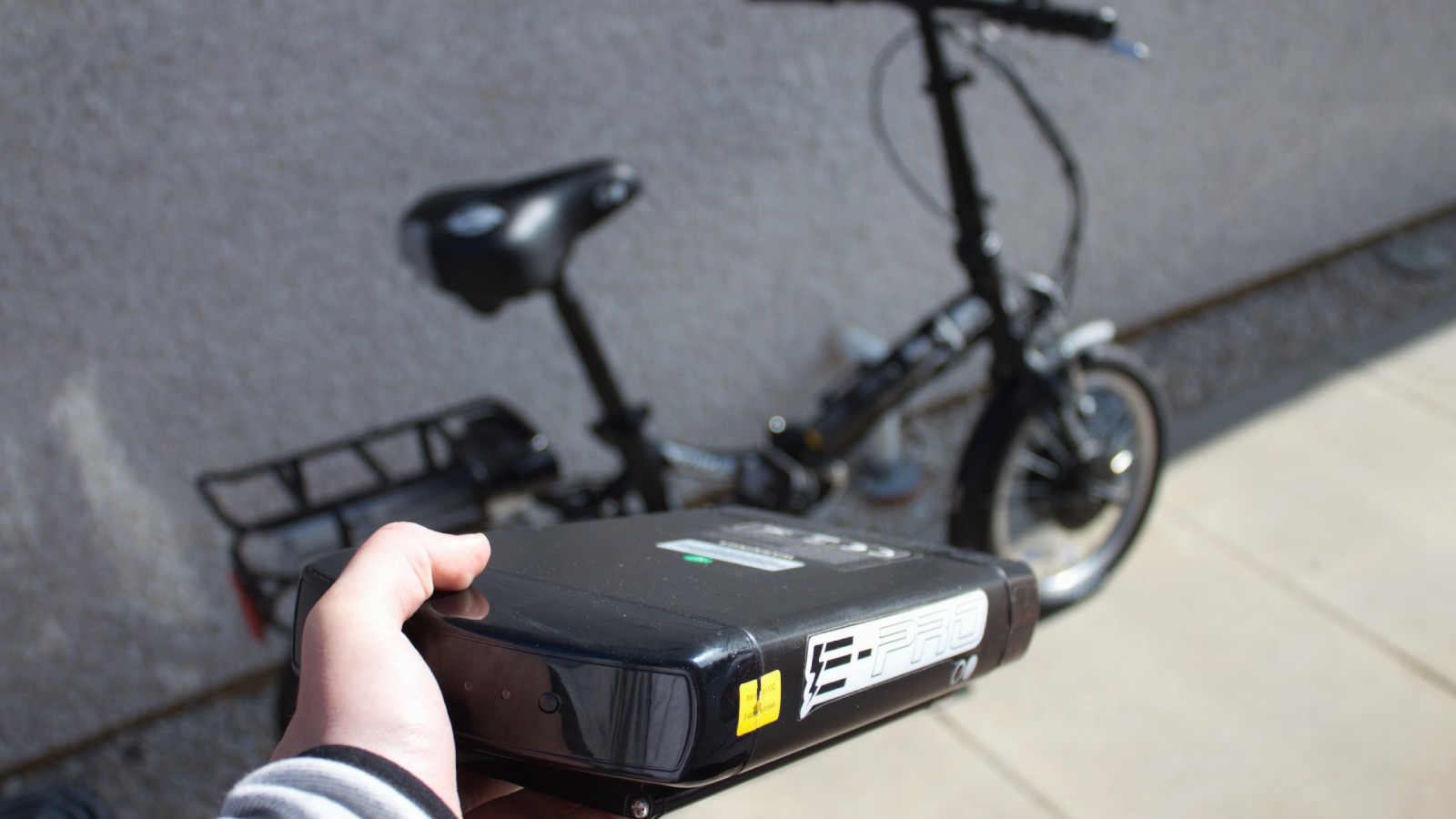 E-bike removable battery