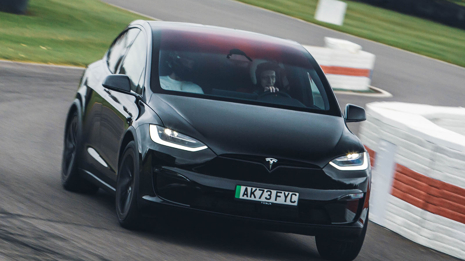 Tesla Model X Plaid - 2,5 s a 100 km/h Tesla Model X Plaid