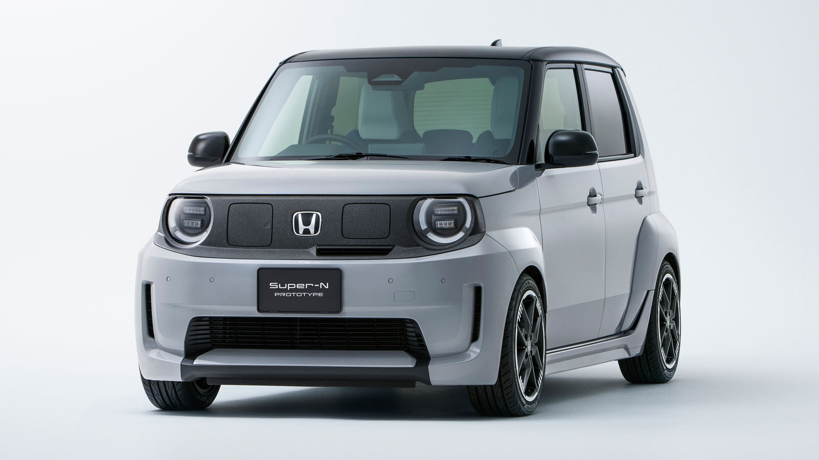 Con coches como el Dacia Spring, el BYD Dolphin Surf y el próximo Renault Twingo adornando nuestras carreteras, parece que el coche urbano ha vuelto para la era eléctrica.