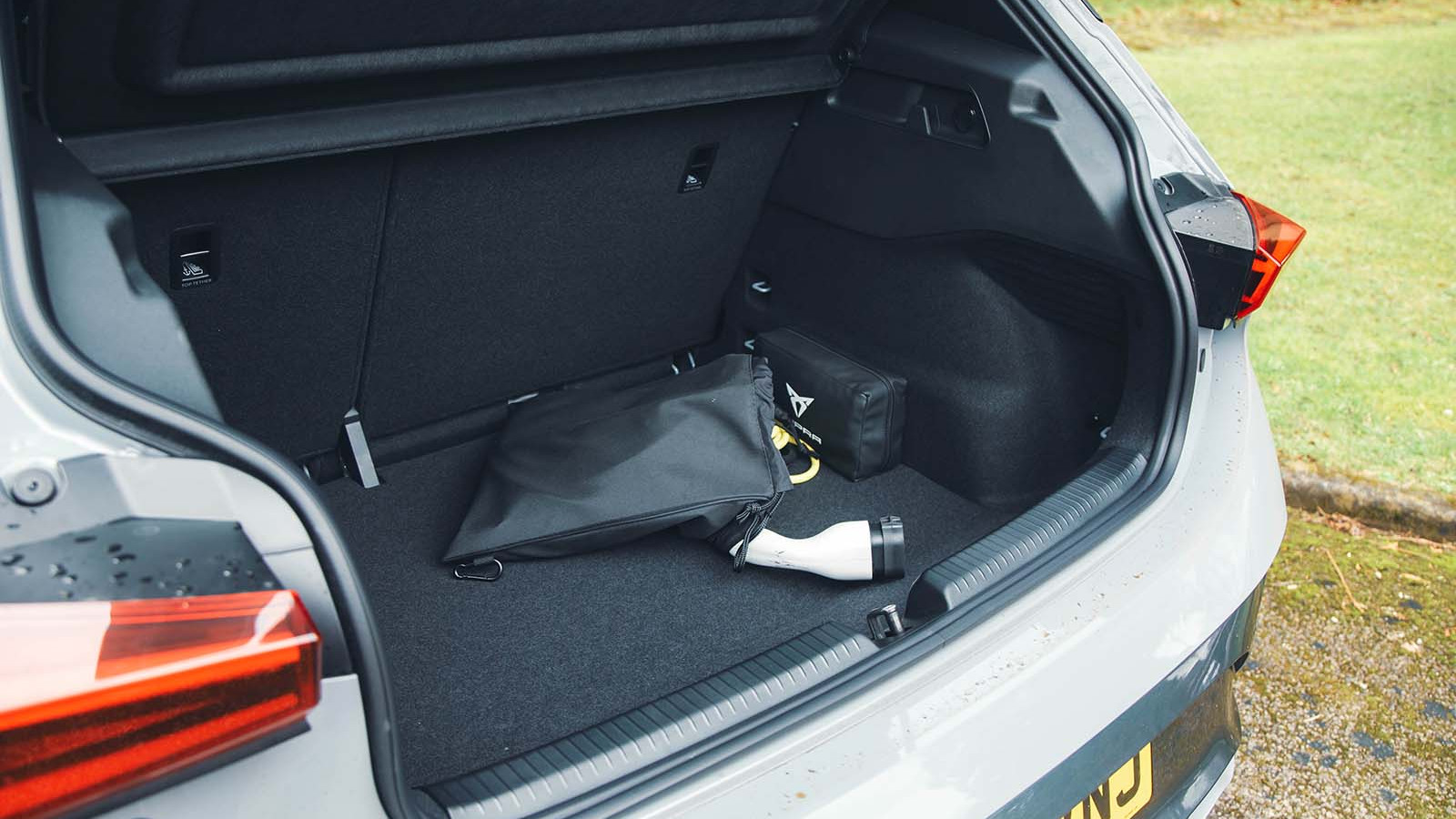 Wir HASSEN den Cupra Born, weil...