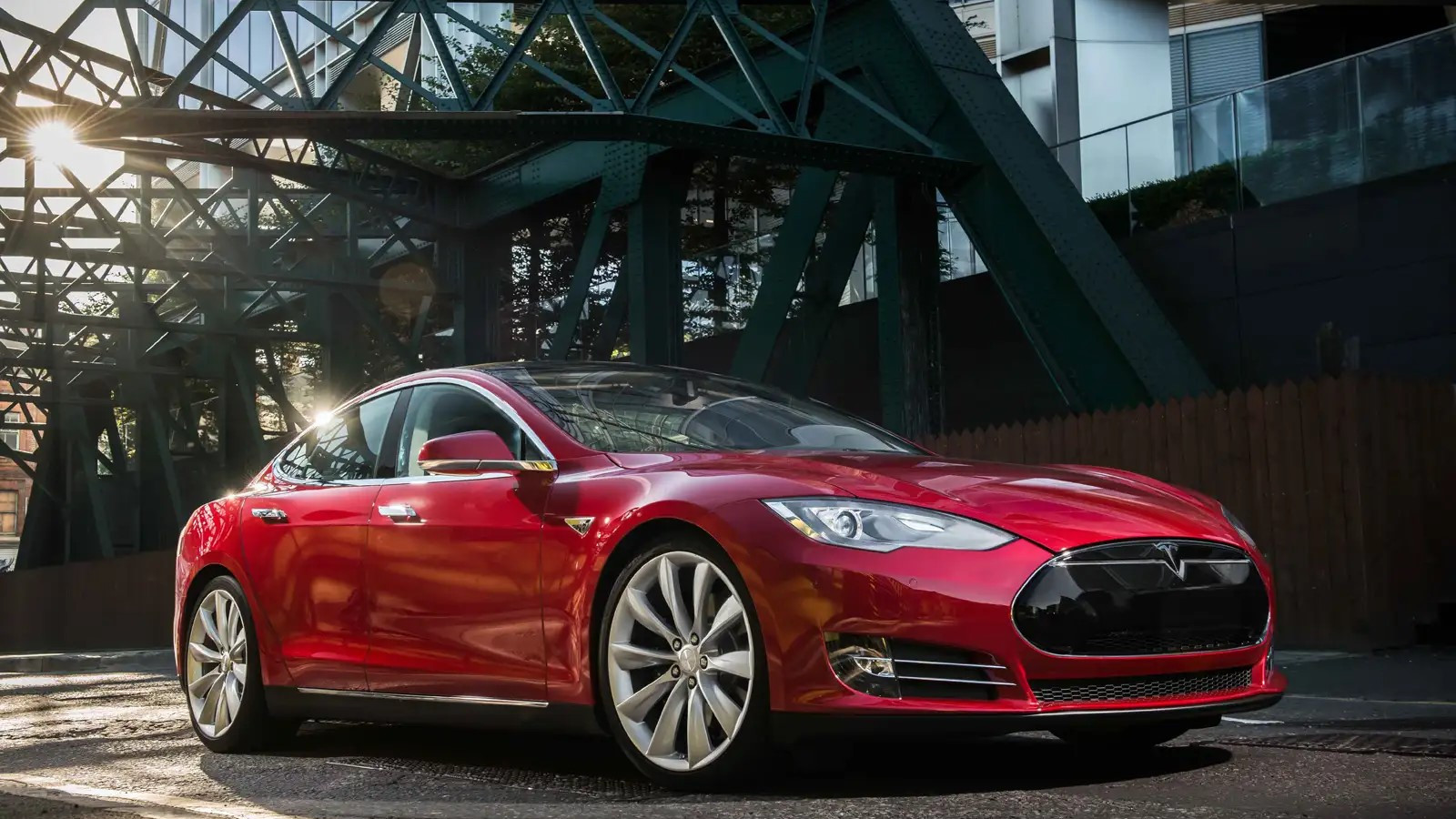 Tesla Model S 85