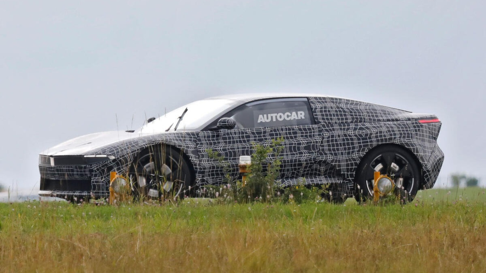 BMW Neue Klasse prototype