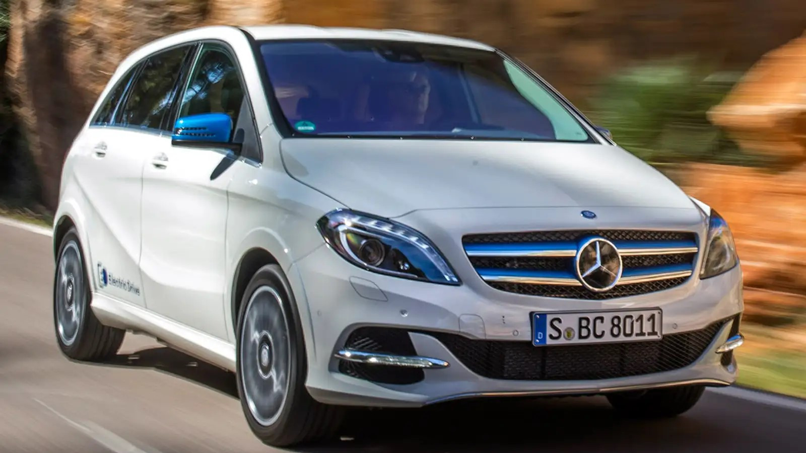 Mercedes B250e