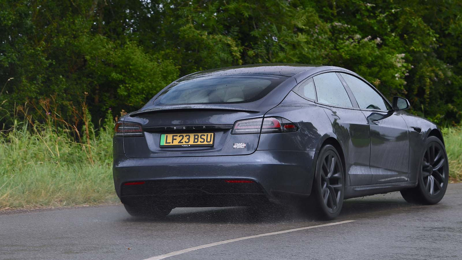 Essai Tesla Model S PLAID - Plus rapide qu'une Bugatti sur le 0 à 100 km/h  ! 