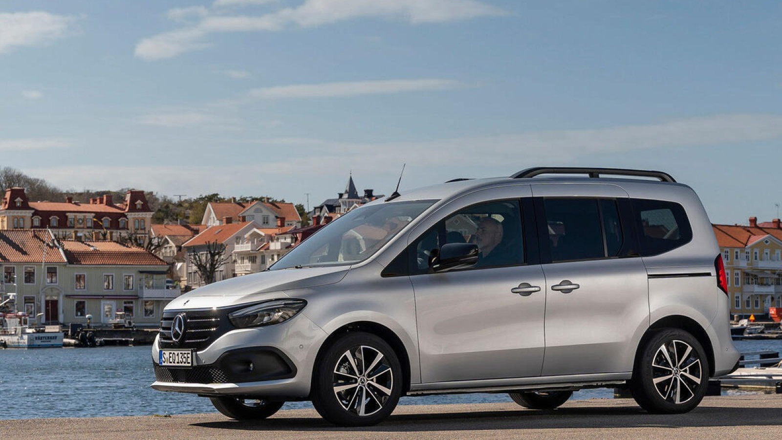 Mercedes EQT – 916