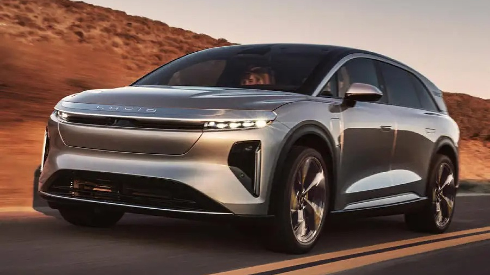 Lucid Gravity – 724km (450 miles)