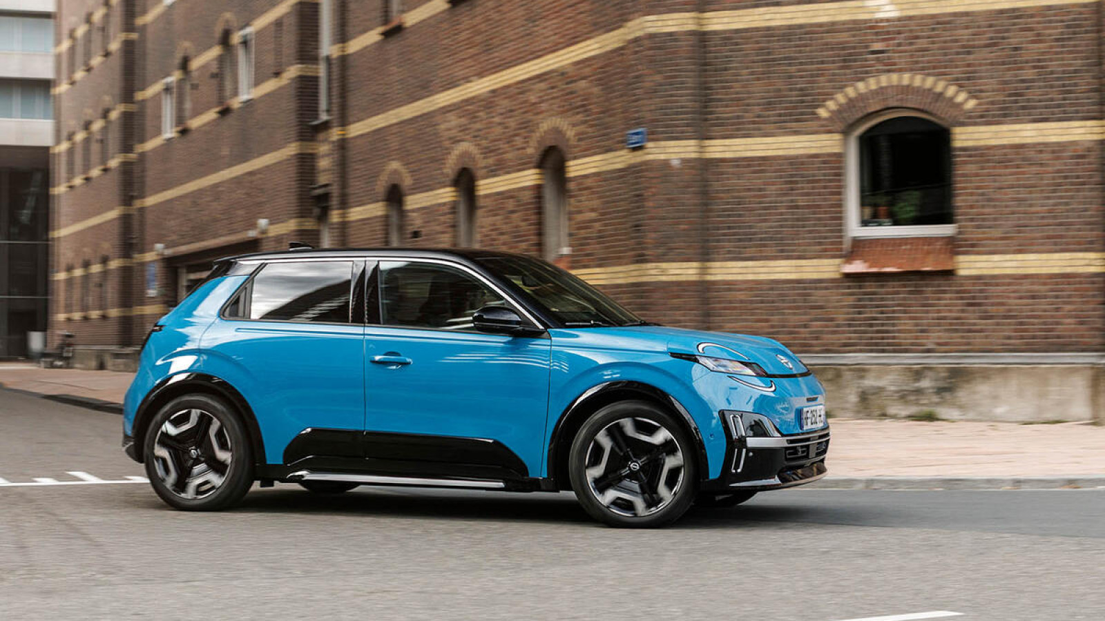 2025 Nissan Micra front cornering