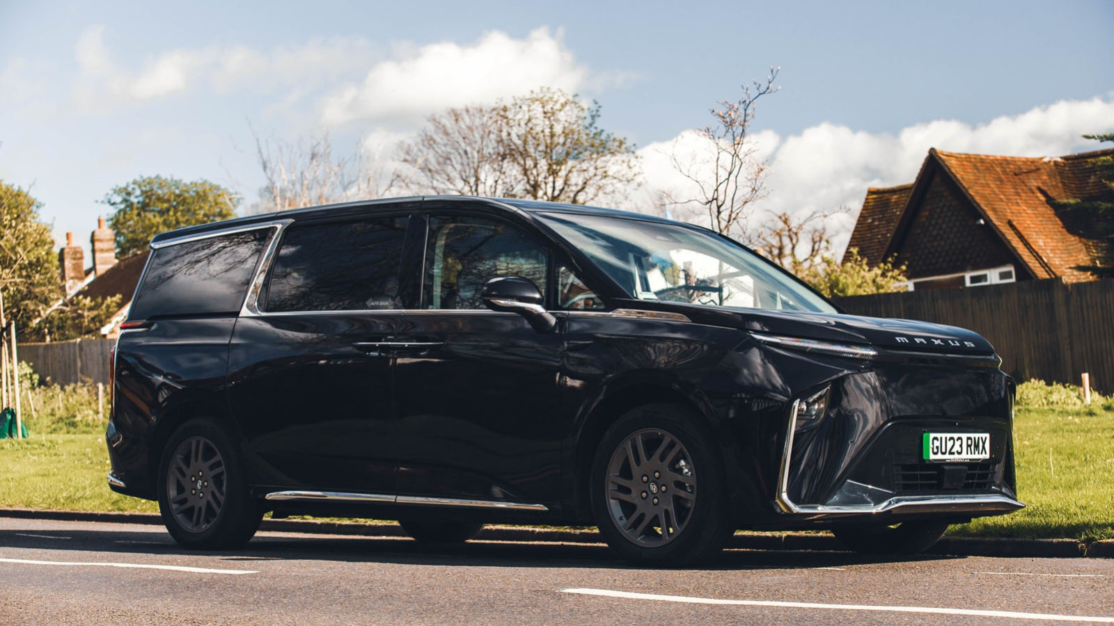 Maxus Mifa 9 – 117