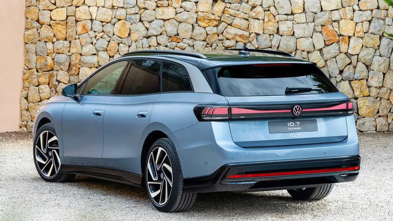 Volkswagen ID 7 Tourer - 682km