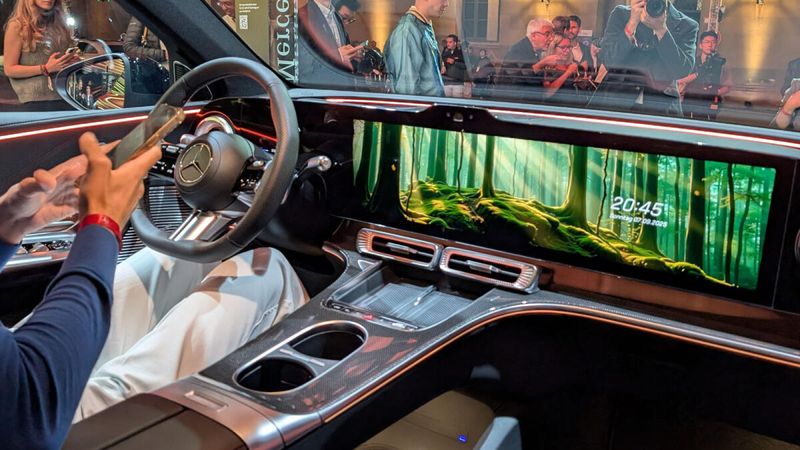 Mercedes GLC EQ infotainment close-up