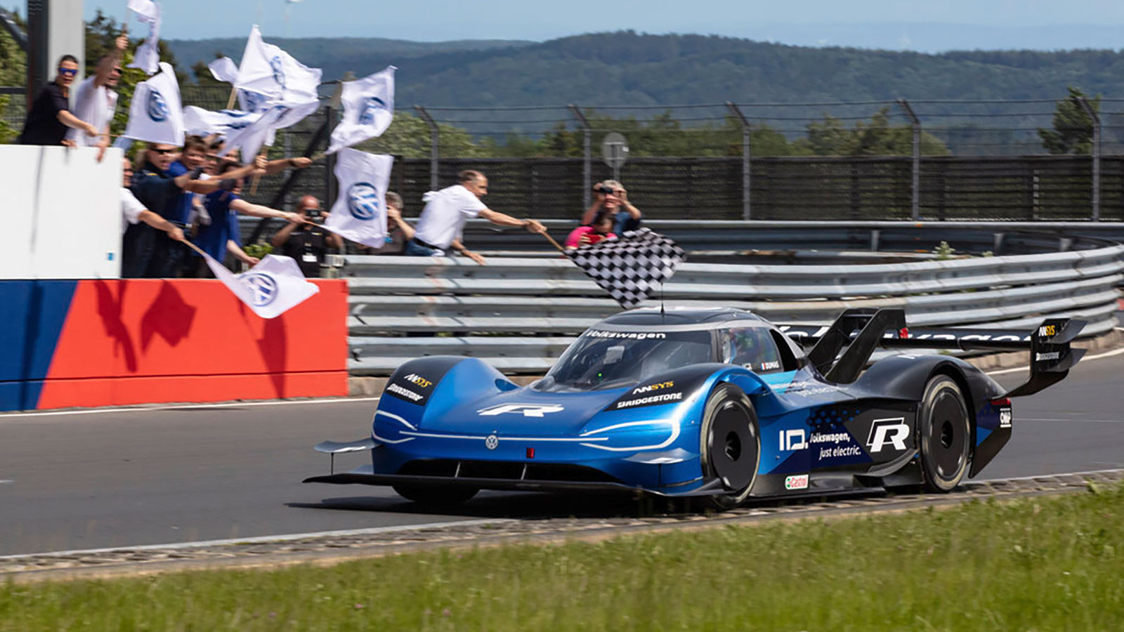 1. Volkswagen ID.R - 6m 05s Volkswagen ID.R
