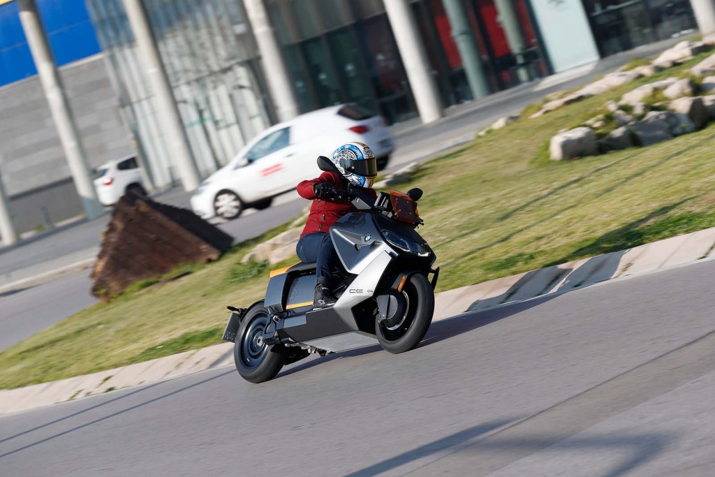  Revisión del scooter eléctrico BMW CE