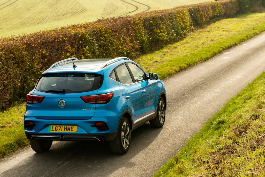 Facelifted MG ZS EV Offers 273-Mile Range, More Tech For £28,495