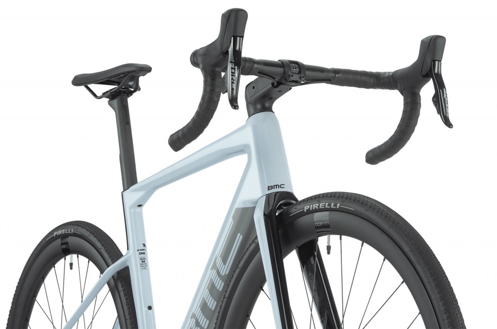 New BMC Roadmachine 01 AMP X is slick electric performance road
