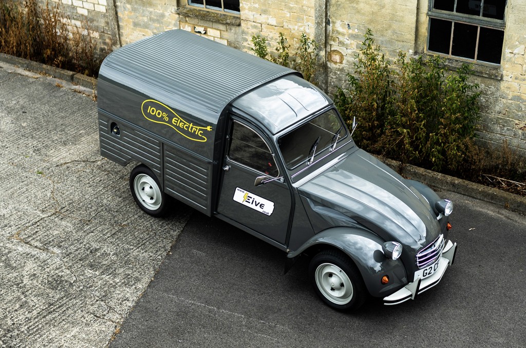 A Citroen 2CV Van Is The Best Unexpected Canyon Car